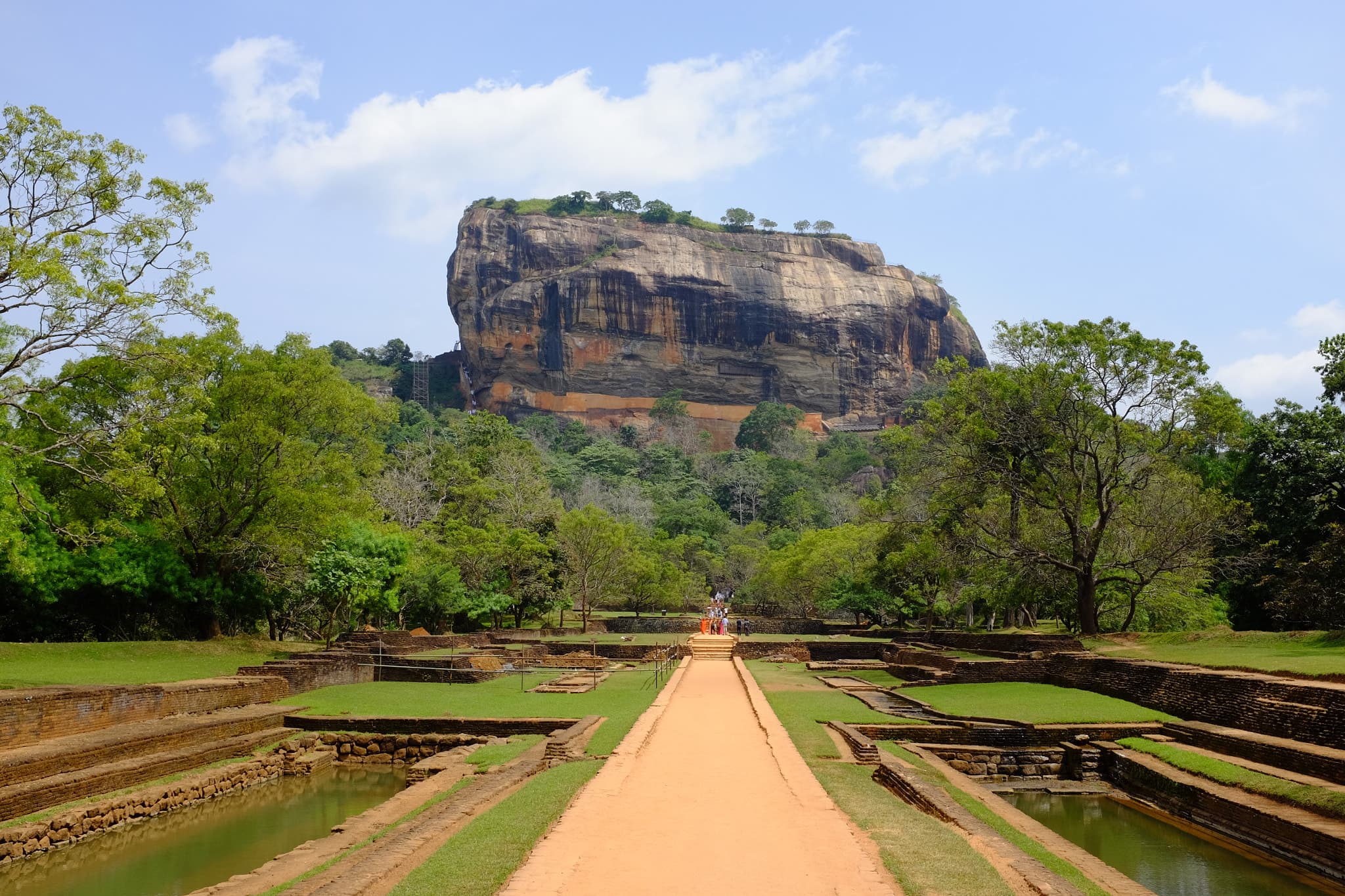 Sri Lanka Island Discovery Tour tour package
